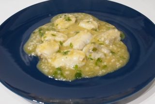 Kokotxas de bacalao en salsa verde, una receta sobresaliente
