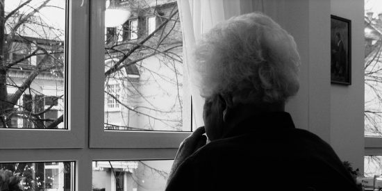 Estas son las tecnolog&iacute;as indispensables contra Covid-19 que se utilizan en las residencias de mayores