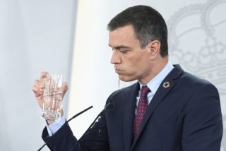 El Quilombo / S&aacute;nchez 'traga' con la mordaza de su costalero chavista: olvida que &eacute;l compr&oacute; a las televisiones y asalt&oacute; TVE