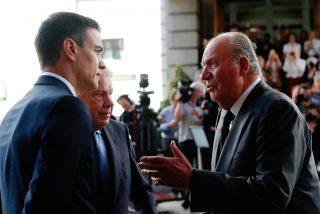 Moncloa arde: Don Juan Carlos vuelve a Espa&ntilde;a en un mes con informes que fulminan a Iglesias y a S&aacute;nchez