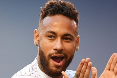 Neymar ya gana m&aacute;s dinero que Messi y Cristiano