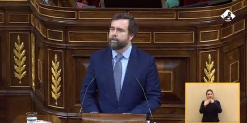Espinosa de los Monteros se rompe en la tribuna al hablar de Abascal ...