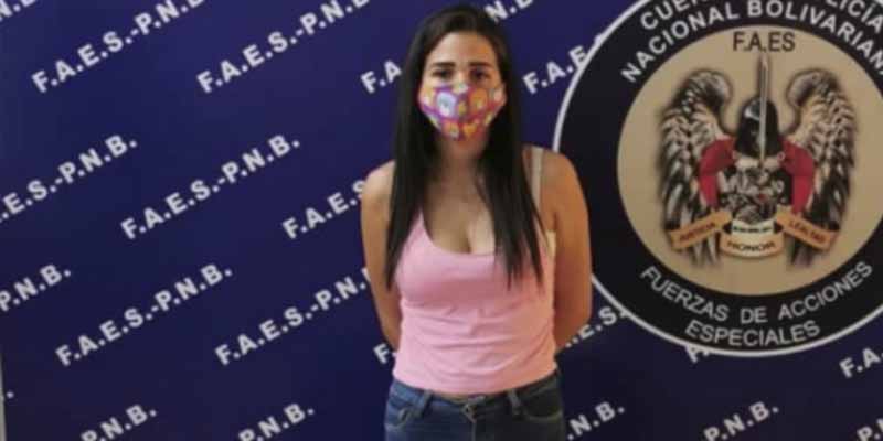 Pornograf&iacute;a en Venezuela: detienen a la mujer que se desnudaba y torturaba perros hasta matarlos