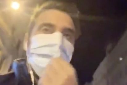 Una violenta CDR agrede a Javier Negre destrozando su móvil en pleno directo de 'Estado de Alarma'