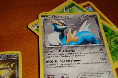 Gasta 375.000 d&oacute;lares en una caja de cartas Pok&eacute;mon de primera edici&oacute;n y descubre el 'gran timo'