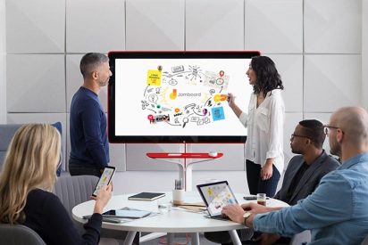 Samsung saca tajada de las clases online: ampl&iacute;a sus pizarras digitales con un modelo 4K de 85 pulgadas