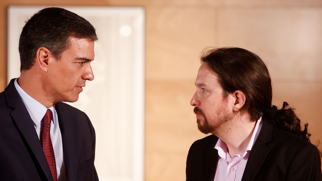 Palo a Podemos y al Gobierno de S&aacute;nchez: 55.000 firmas van al Supremo para imputar a Pablo Iglesias