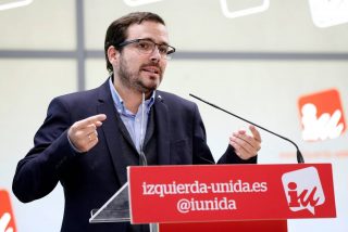 Alberto Garz&oacute;n tiene la caradura de recurrir a la Constituci&oacute;n para defender el cupo vasco y el zasca es soberano