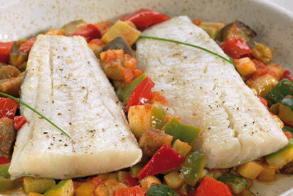 Bacalao con pisto de verduras