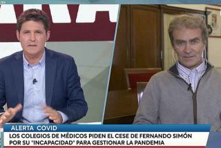 Fernando Sim&oacute;n 'sale de la cueva' para bautizar el estreno de Cintora en TVE con una entrevista-masaje