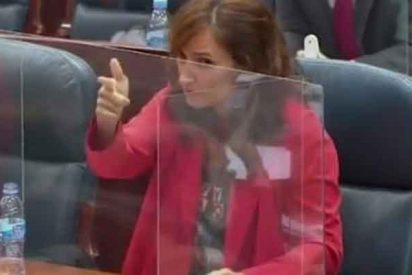 La 'pistolera' de Errej&oacute;n se pone m&aacute;s chula volviendo a justificar su gesto amenazante contra el PP