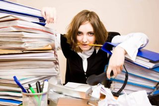 El cacareado 'escudo social' del Gobierno PSOE-Podemos es un caos y una estafa sin paliativos