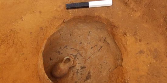 Misterio en Israel: encuentran en un jarr&oacute;n un beb&eacute; de 3.800 a&ntilde;os de antiguedad