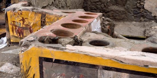 Pompeya: descubren entre las ruinas un restaurante 'fast-food' donde a&uacute;n hay restos de comida romana