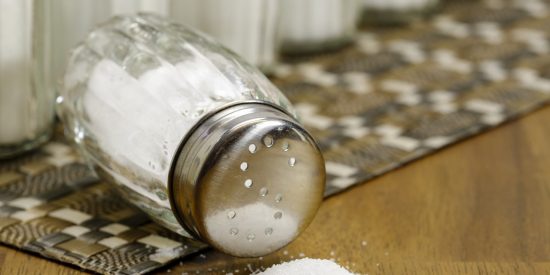 Sal: 6 mitos sobre el salero y cu&aacute;l es la cantidad que puedes y debes consumir al d&iacute;a
