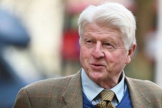 El padre de Boris Johnson está cabreado con el Brexit y pide la nacionalidad francesa: "Quiero seguir siendo europeo"