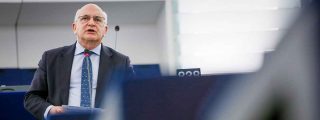 Entrevista con Javier Zarzalejos (PPE): "Puigdemont supo lo solo que est&aacute; tras el rechazo de Europa al derecho a la autodeterminaci&oacute;n"