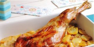 Paletilla de cordero con patatas panadera