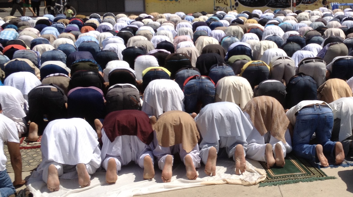 Islamización: la población musulmana en España supera los 2,5 millones y ya hay más de 1.700 mezquitas