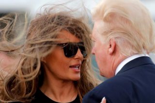 Trump abandona la Casa Blanca con Melania y 900 millones de euros m&aacute;s pobre que cuando lleg&oacute;