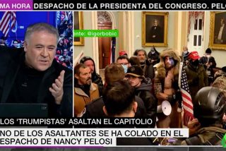 Las redes ironizan con el regreso precipitado de Ferreras: "&iquest;Nadie piensa en su hijo jugando solo con los juguetes de Reyes?"