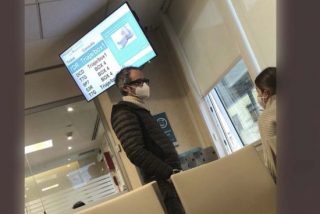 James Rhodes, el pianista de S&aacute;nchez, desafina: le 'cazan' en la sanidad privada a lo Carmen Calvo