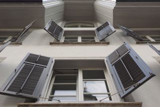 Un monitor de taekwondo, condenado por abuso en Vigo, salta por la ventana de un cuarto piso tras reiterar su inocencia