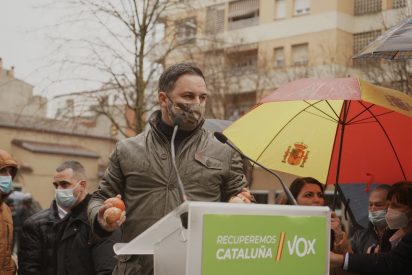La Generalidad acusa a VOX de poner en peligro a los fascistas independentistas que les lanzan piedras