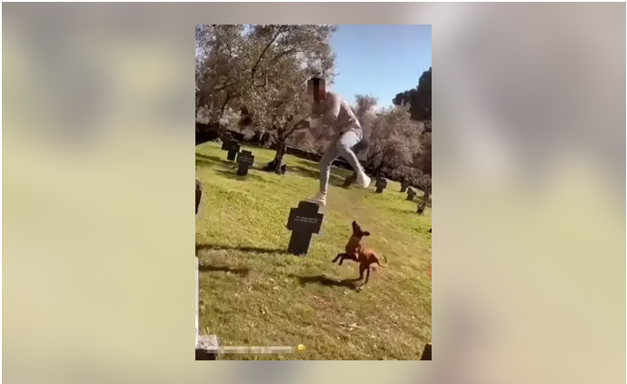 Capturan a un atontado por grabarse saltando sobre tumbas en Cáceres