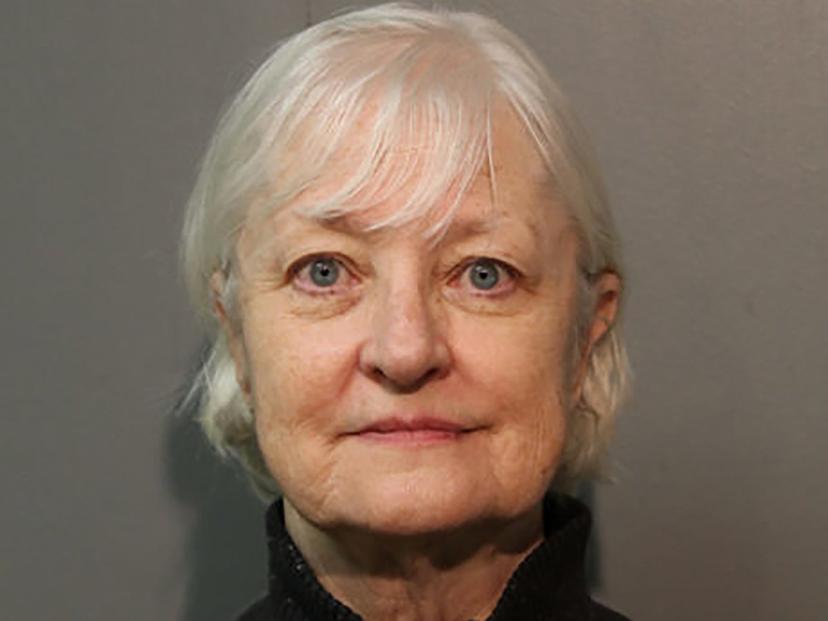 Se llama Marilyn Hartman, tiene 69 a&ntilde;os, se cuela en los aeropuertos y ha viajado 30 veces gratis alrededor del mundo