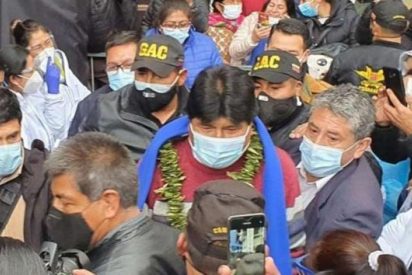 Bolivia: los escoltas de Evo Morales visten uniformes de la dictadura chavista