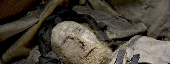 Desvelado por fin el enigma del obispo del siglo XVII que fue enterrado con un feto