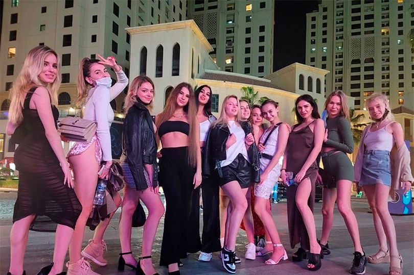 Dubai: las 40 modelos arrestadas, por posar desnudas en un balc&oacute;n, pasar&aacute;n 6 meses en prisi&oacute;n