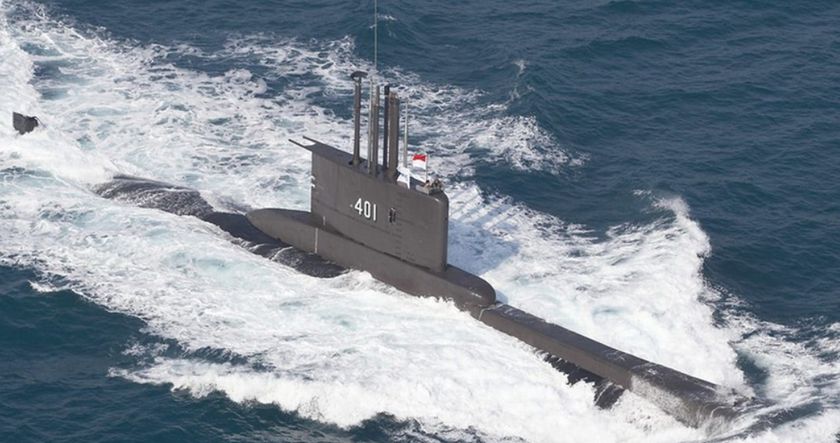 Desaparece un submarino militar con 53 tripulantes en Indonesia