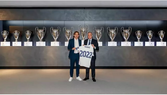 Luka Modric renueva y vestir&aacute; la camiseta del Real Madrid hasta 2022