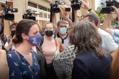 &iexcl;Jarabe democr&aacute;tico a Irene Montero!: La reciben en Valencia a gritos de "vividora" y "fuera"