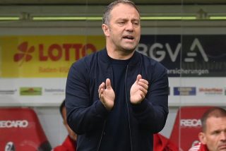 Hansi Flick: "La FIFA tiene que cuidar m&aacute;s a los jugadores"