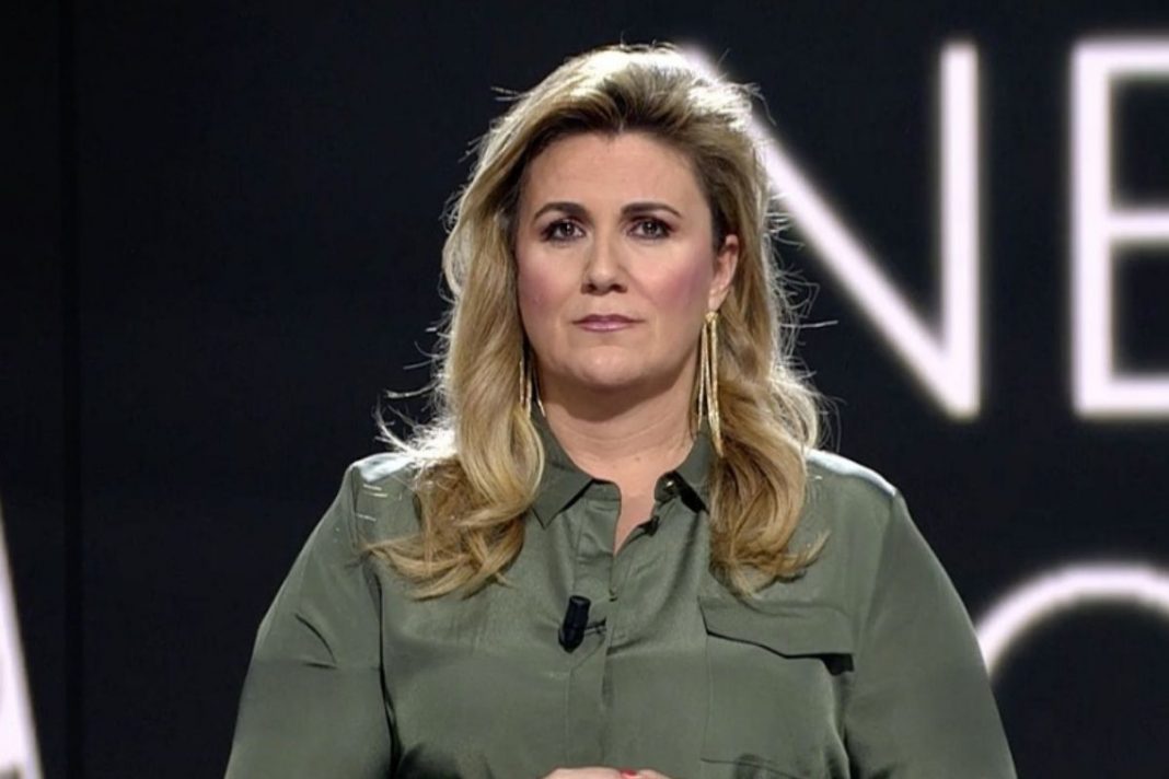 Carlota Corredera abre un mel&oacute;n: "&iquest;Por qu&eacute; Antonio David nos demanda por la docuserie y no a Roc&iacute;o Carrasco?"