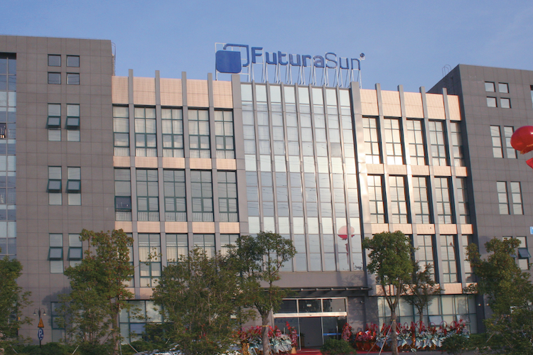 El autoconsumo en Espa&ntilde;a se podr&aacute; beneficiar de los nuevos paneles solares Futura Zebra IBC