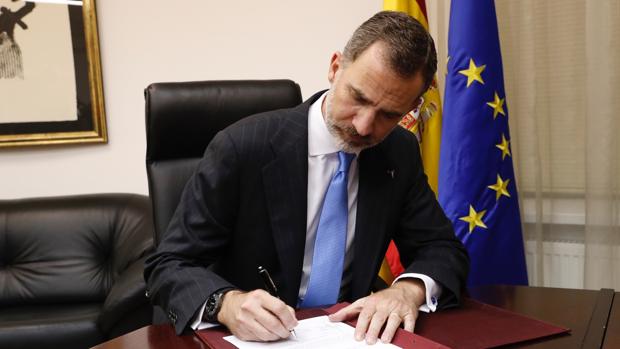 Inda: "Felipe VI deber&iacute;a abdicar un ratito para no tener que firmar la ignominia de los indultos de S&aacute;nchez"