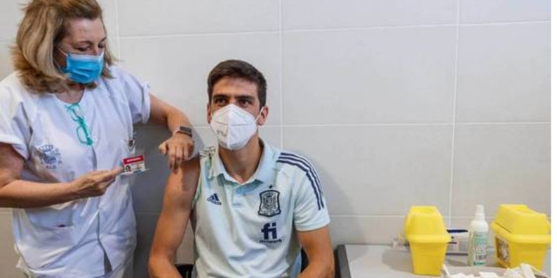 Eurocopa: El Ej&eacute;rcito de Tierra vacuna a la Selecci&oacute;n espa&ntilde;ola a tres d&iacute;as de su debut ante Suecia