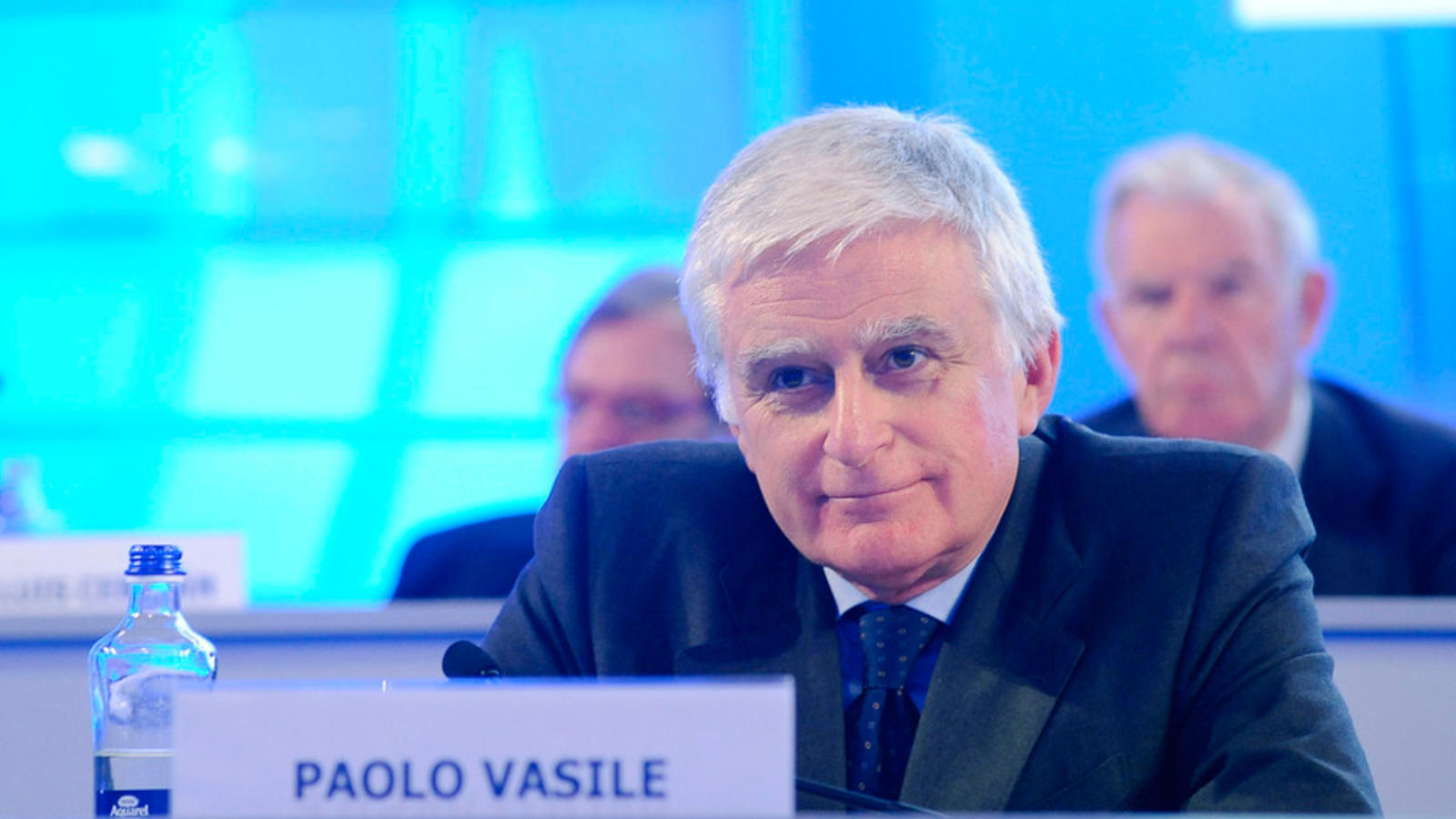 Vasile est&aacute; tan desesperado que se ha cargado Telecinco: adelantar el prime-time no tiene sentido