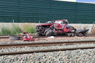 Mueren tres mujeres y un hombre al ser arrollado su coche por un tren en Alicante