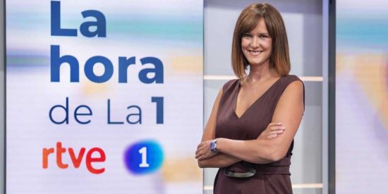 El PSC salva la cabeza de la sectaria Mónica López y logra que sea reubicada en el área de informativos de TVE