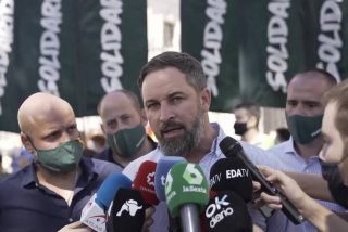 Abascal (VOX) acusa a S&aacute;nchez (PSOE) de la marcha neonazi en Chueca: "Apesta a cloaca socialista"