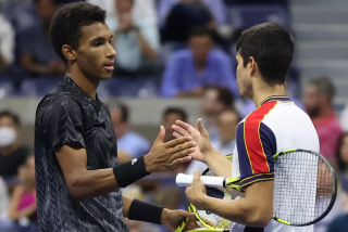 Un pinchazo en el aductor pone fin al sue&ntilde;o de Carlos Alcaraz en el US Open