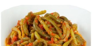 Receta de jud&iacute;as con tomate paso a paso