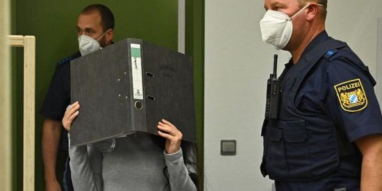 Condenan a 10 a&ntilde;os de prisi&oacute;n a una &lsquo;novia del ISIS&rsquo; por dejar morir de sed a su &ldquo;esclava&rdquo;, una ni&ntilde;a yazid&iacute;