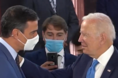 S&aacute;nchez vuelve a abordar a Biden y el resultado no puede ser m&aacute;s rid&iacute;culo: &iexcl;Ni 20 segundos de 'reuni&oacute;n'!