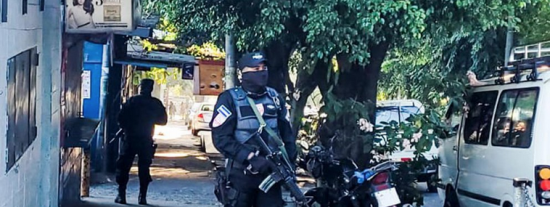 El Salvador anuncia una &ldquo;guerra sin cuartel&rdquo; contra las bandas de contrabando tras el asesinato de un militar